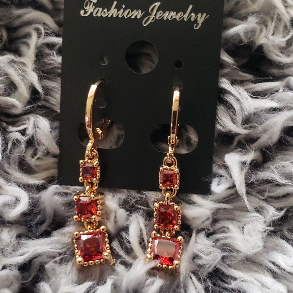 18K Yellow gold-filled red topaz earring